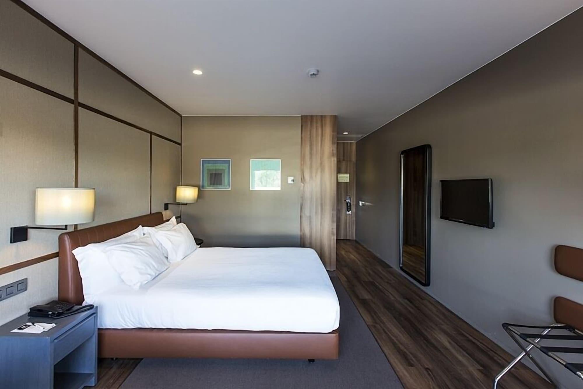 Hotel De Guimaraes Business & Spa Buitenkant foto