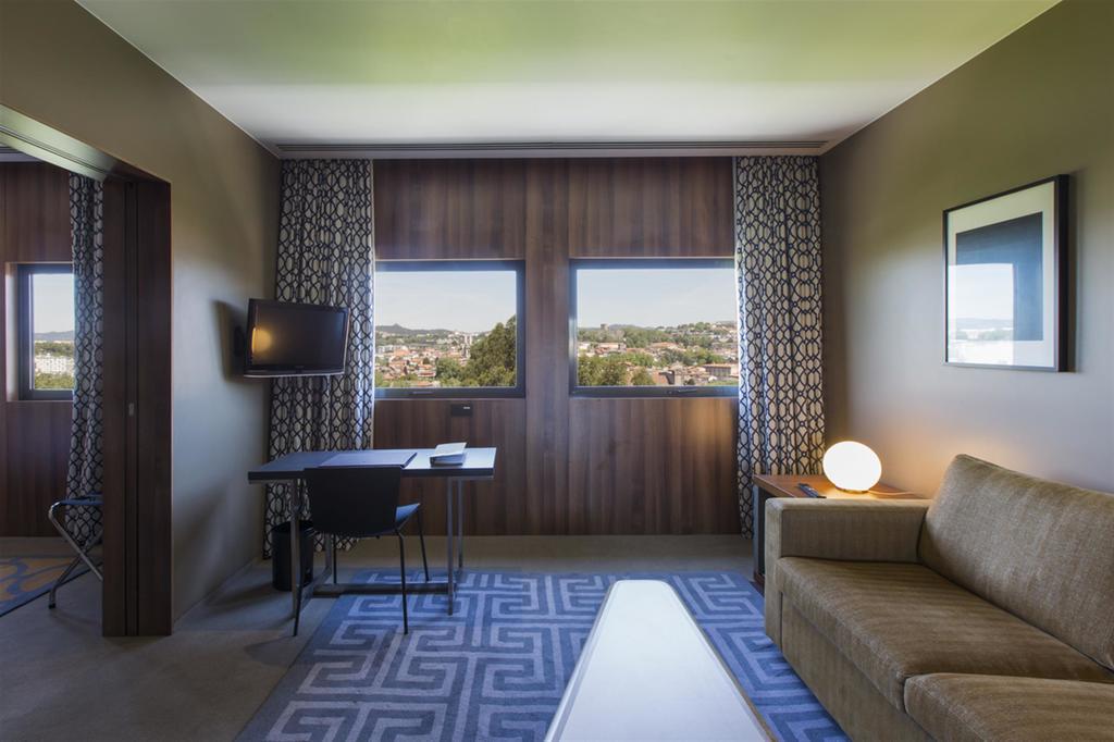 Hotel De Guimaraes Business & Spa Buitenkant foto